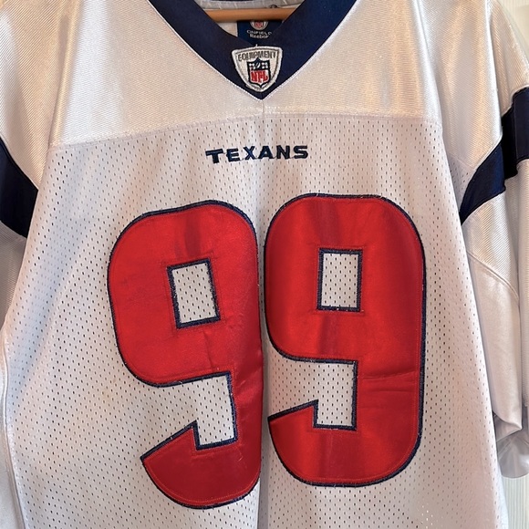 Sports Illustrated JJ Watt Texans Magazine Cover with Frame and Jersey Bundle - Picture 4 of 7